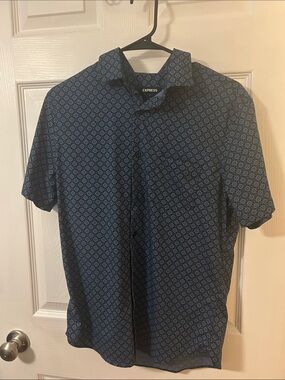 Express button down blouse S